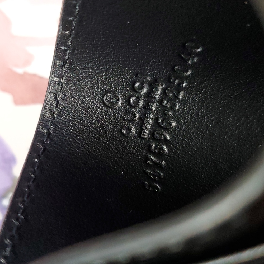 Gucci Black Card Holder EUC - Picture 12 of 12